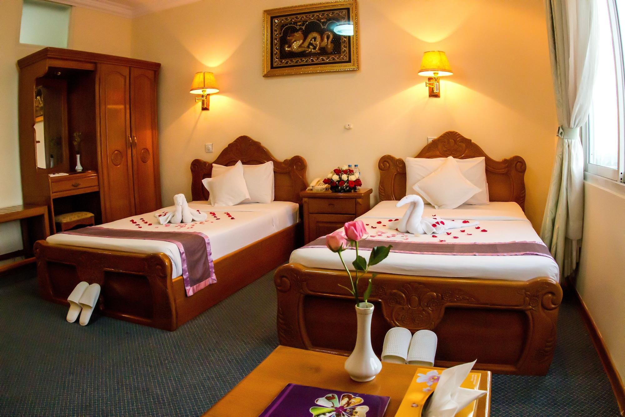 City Golf Resort Rangoon Buitenkant foto