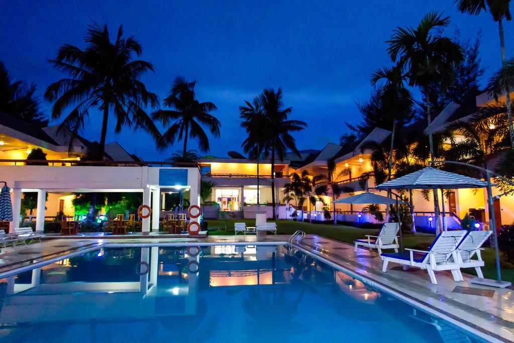 City Golf Resort Rangoon Buitenkant foto