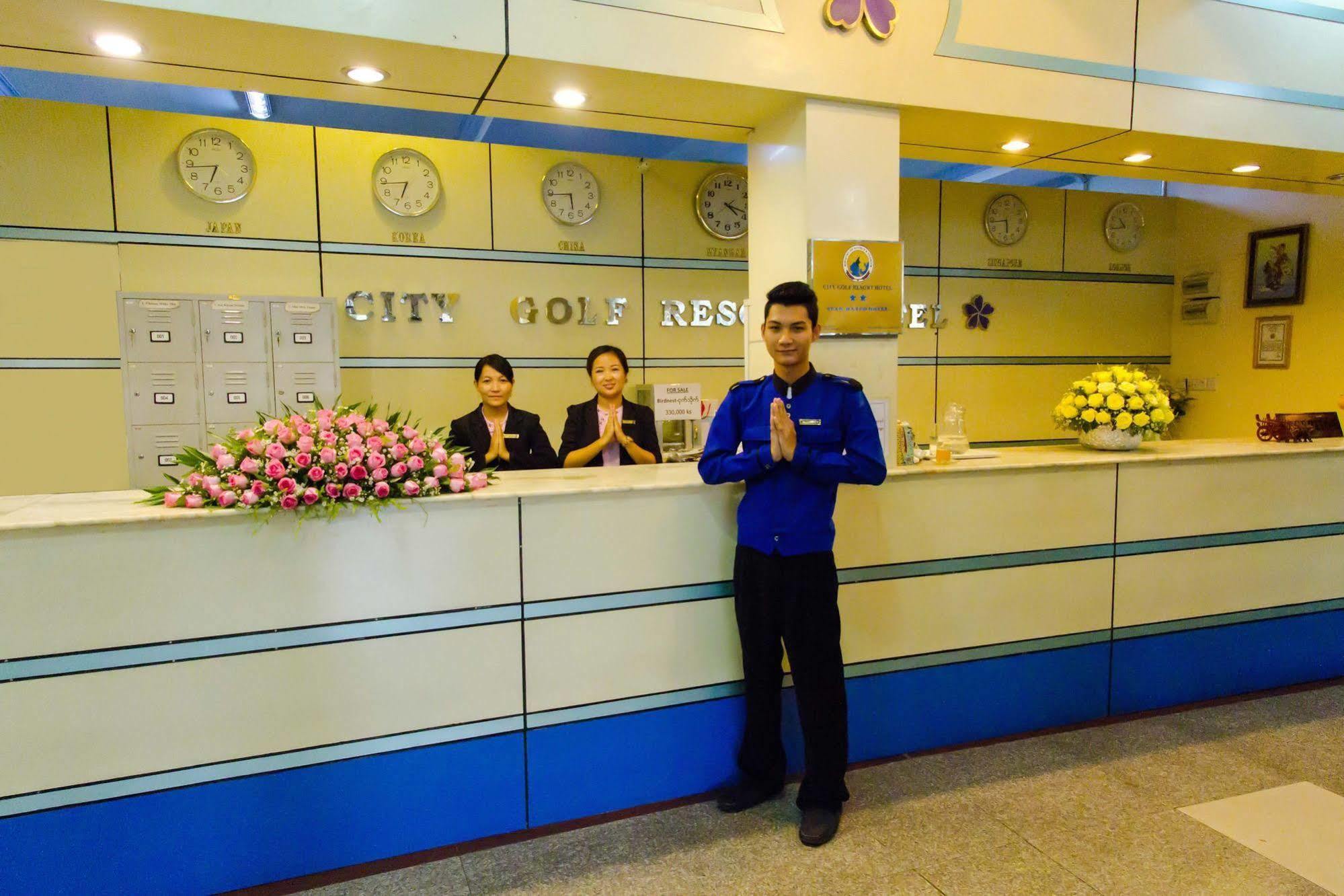 City Golf Resort Rangoon Buitenkant foto